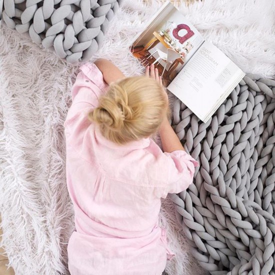 Handmade Crocheted Bed Knitted Sofa Cover Blankets 5 Colors Thick Thread Blanket