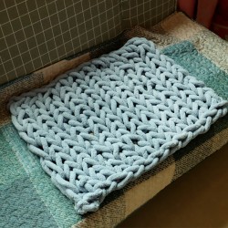 Warm Winter  Handmade Crocheted Bed Knitted Sofa Cover Blankets 5 Colors Thick Thread